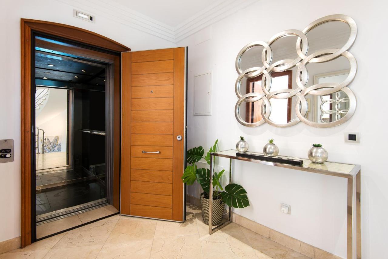 Ph Bellagio: Luxurious And Romantic Duplex Penthouse With Private Pool & Sea Views 贝纳尔马德纳 外观 照片