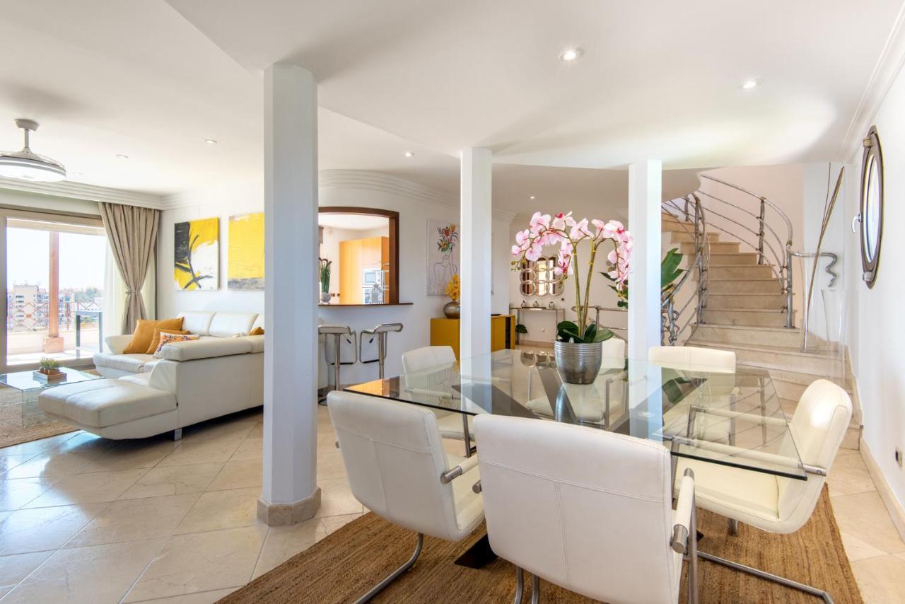 Ph Bellagio: Luxurious And Romantic Duplex Penthouse With Private Pool & Sea Views 贝纳尔马德纳 外观 照片