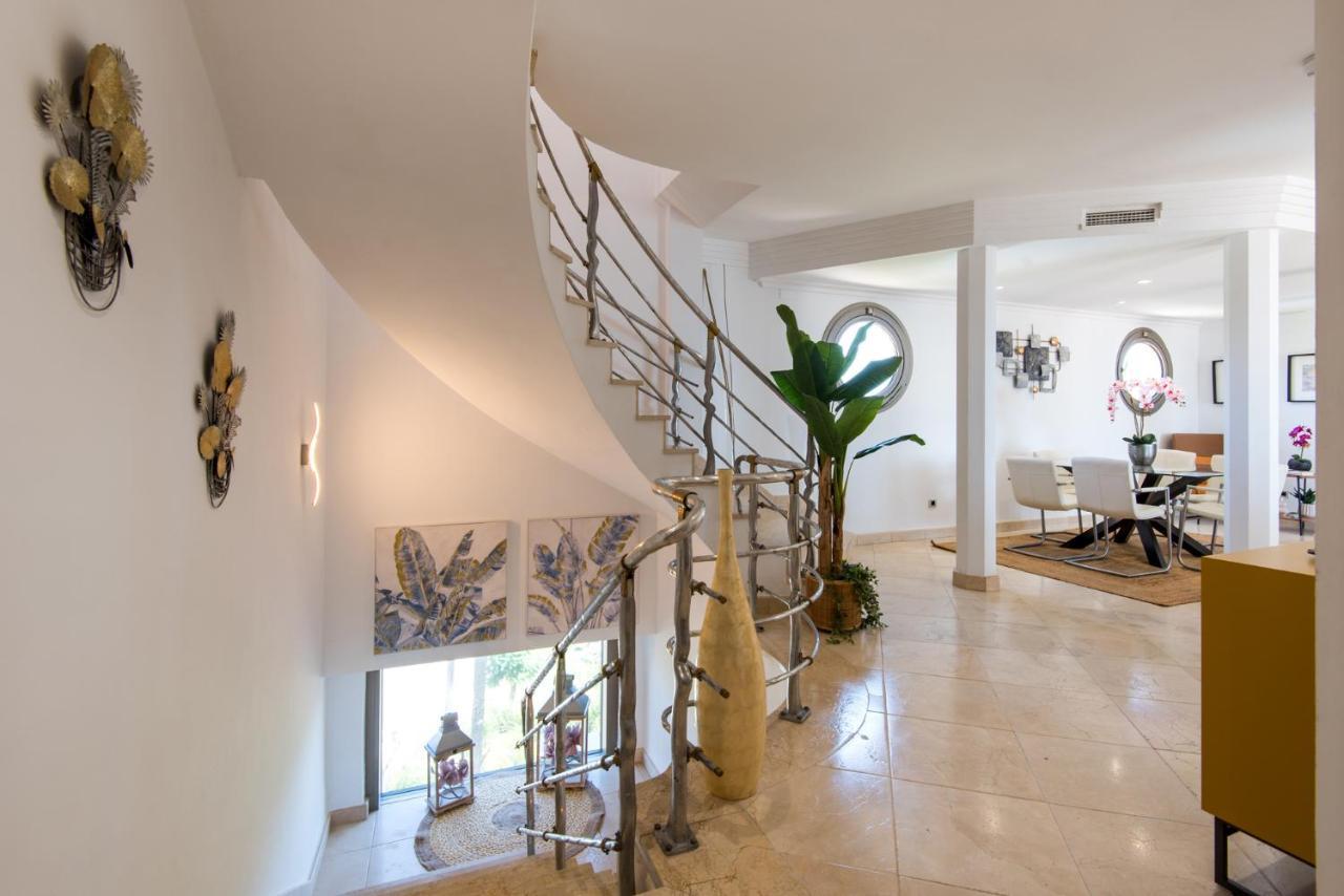 Ph Bellagio: Luxurious And Romantic Duplex Penthouse With Private Pool & Sea Views 贝纳尔马德纳 外观 照片